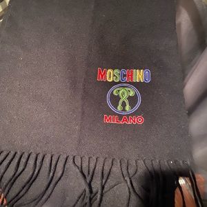 Milano MOSCHINO scarf super soft unisex NEW
